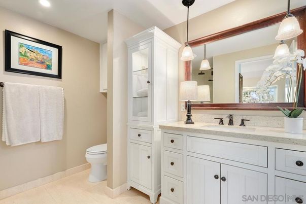 Bathroom, Interior, Pendant Lights, Recessed Lighting