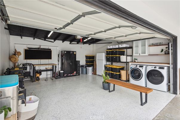 Garage, Interior, Washer