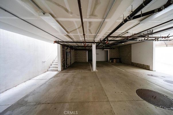 Garage, Interior, Stone Walls