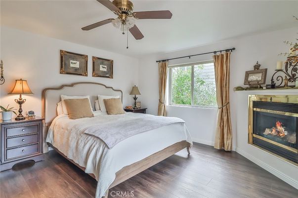 Bedroom, Fireplace, Interior, Wood Texture Flooring