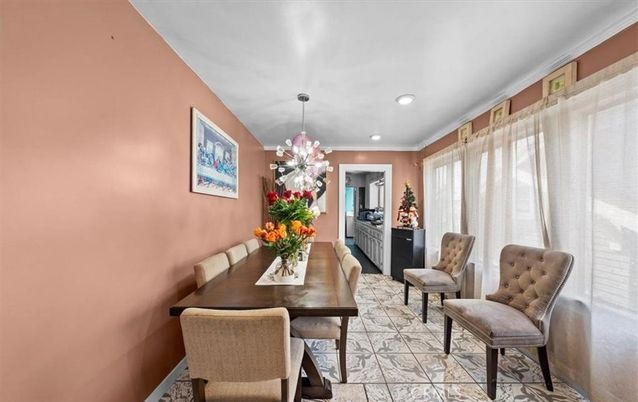 Dining room, Interior, Recessed Lighting