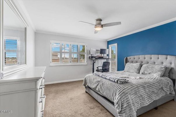 Bedroom, Interior, Water