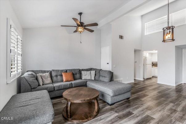 Interior, Living room, Pendant Lights, Wood Texture Flooring
