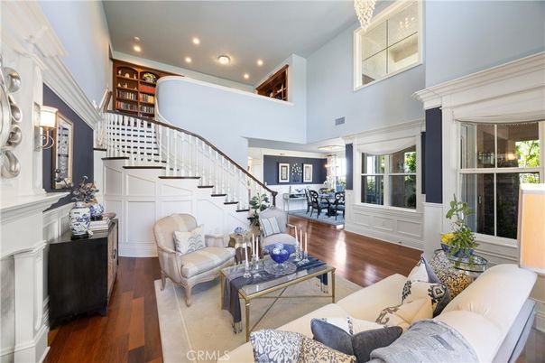 Dining room, Interior, Living room, Recessed Lighting, Wood Texture Flooring