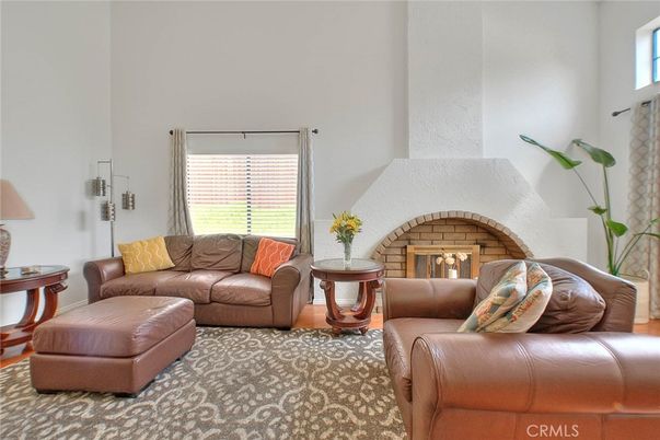 Fireplace, Interior, Living room