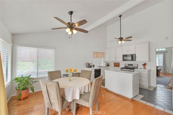 Dining room, Interior, Kitchen, Stainless Steel Appliances, Wood Texture Flooring