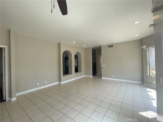 Empty room, Interior, Recessed Lighting