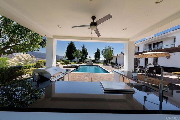 Exterior, Pool, Recessed Lighting