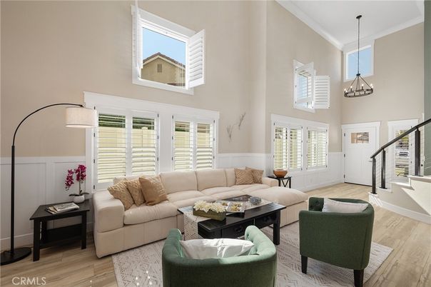 Interior, Living room, Pendant Lights, Wood Texture Flooring