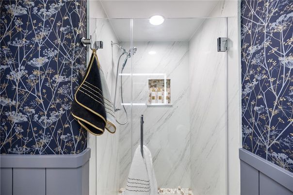 Bathroom, Interior, Marble Walls, Recessed Lighting