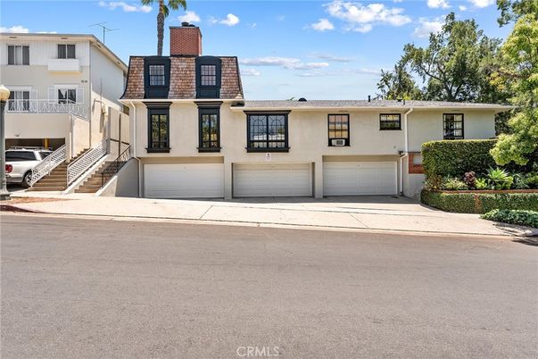 Attached, Exterior, Facade, Spanish Mediterranean