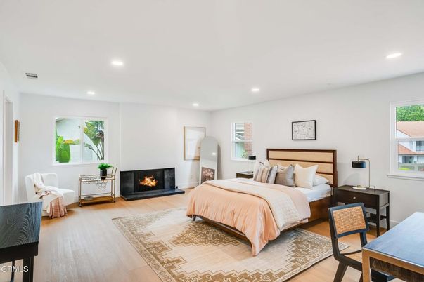 Bedroom, Fireplace, Interior, Recessed Lighting, Wood Texture Flooring