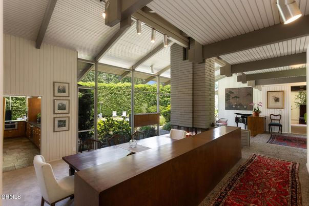 Dining room, Interior