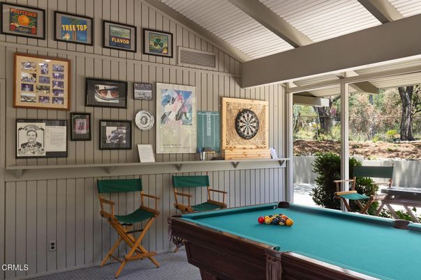 Billiard Table, Game Room, Interior