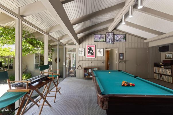 Billiard Table, Game Room, Interior