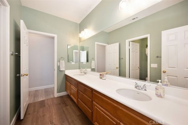 Bathroom, Dual Sink Vanities, Interior, Wood Texture Flooring
