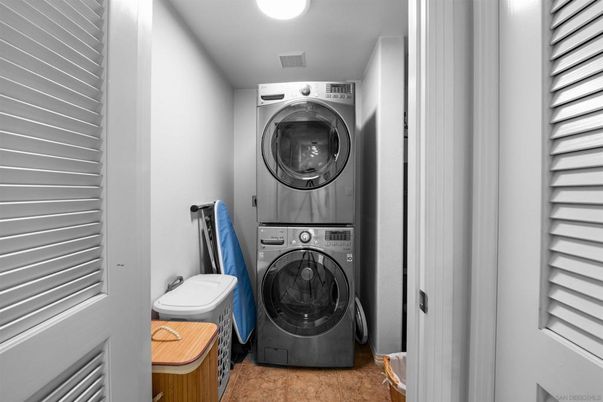 Interior, Recessed Lighting, Utility Closets, Washer