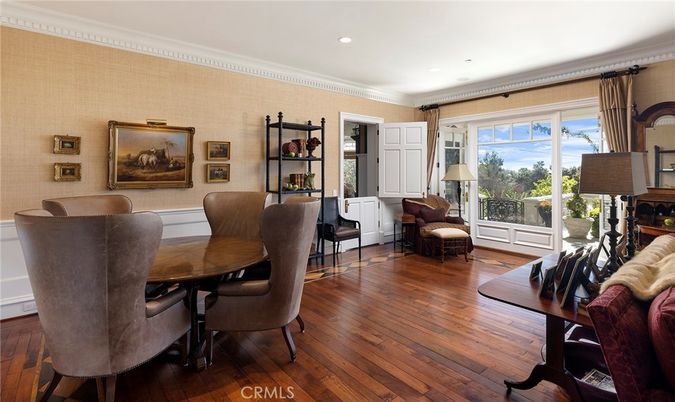 Dining room, Interior, Living room, Recessed Lighting, Wood Texture Flooring