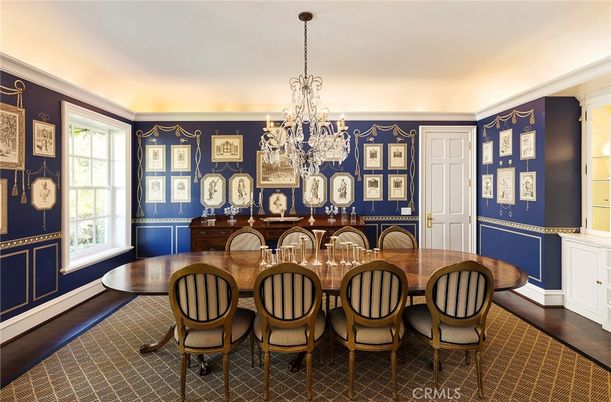 Chandelier, Dining room, Interior, Wood Texture Flooring