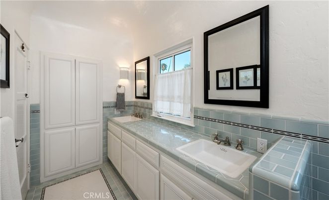 Bathroom, Interior, Tile Countertops