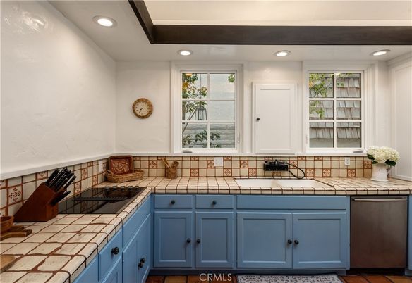 Interior, Kitchen, Recessed Lighting, Tile Countertops