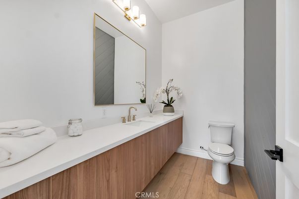 Bathroom, Dual Sink Vanities, Interior, Wood Texture Flooring