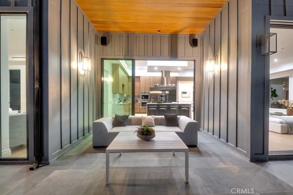 Interior, Kitchen, Living room, Pendant Lights, Stainless Steel Appliances, Wooden Ceilings