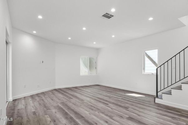 Empty room, Interior, Recessed Lighting, Wood Texture Flooring