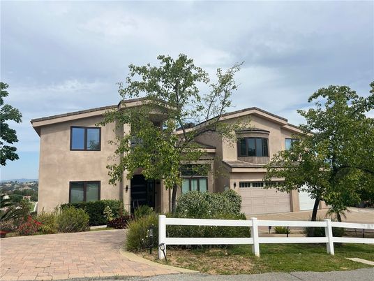 Attached, Exterior, Facade, Mediterranean