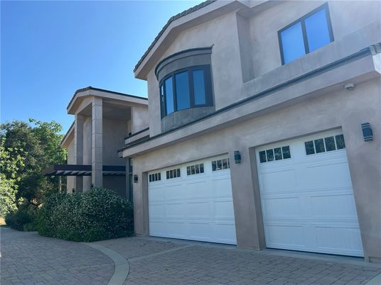 Attached, Exterior, Facade, Modern