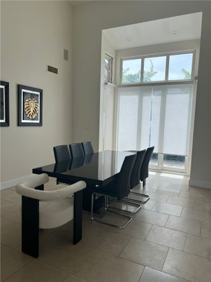 Dining room, Interior