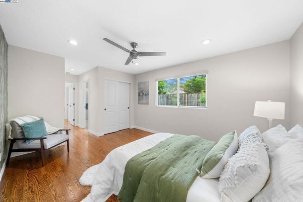 Bedroom, Interior, Recessed Lighting, Wood Texture Flooring