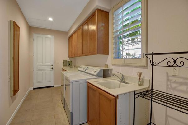 Interior, Recessed Lighting, Washer