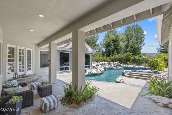 Exterior, Pool