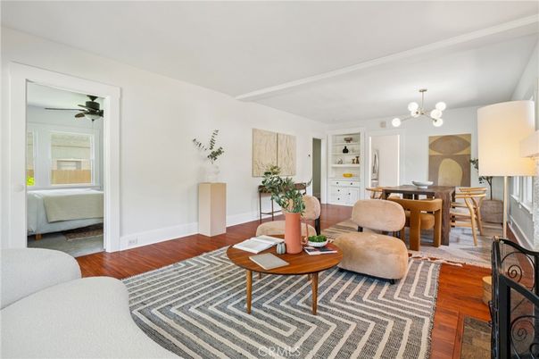 Chandelier, Dining room, Interior, Living room, Wood Texture Flooring
