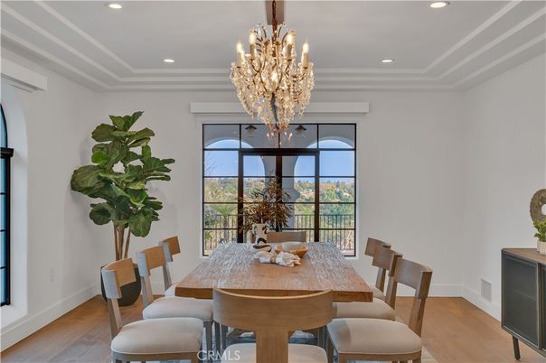 Chandelier, Dining room, Interior, Recessed Lighting, Wood Texture Flooring