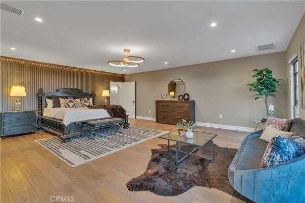 Bedroom, Interior, Pendant Lights, Recessed Lighting, Wood Texture Flooring