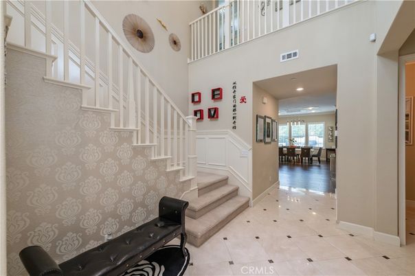 Dining room, Interior, Recessed Lighting