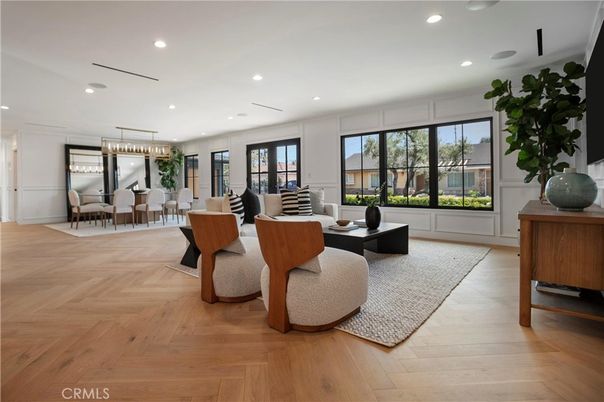 Dining room, Interior, Living room, Pendant Lights, Recessed Lighting, Wood Texture Flooring