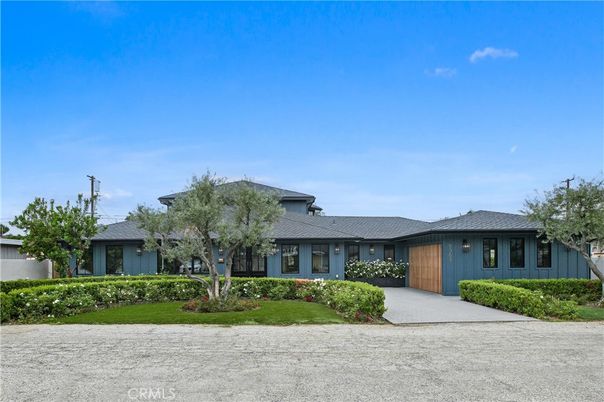 Attached, Backyard, Exterior, Facade, Ranch