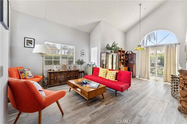 Interior, Living room, Pendant Lights, Wood Texture Flooring
