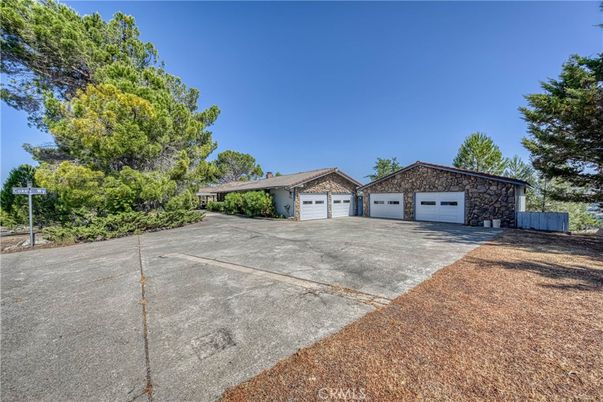 Backyard, Detached Garage, Exterior