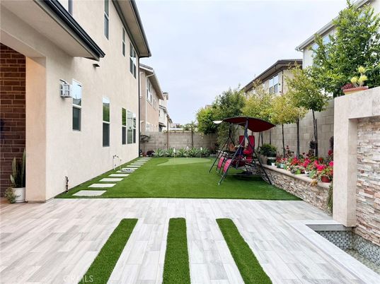 Backyard, Exterior, Playground