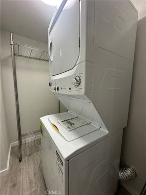 Interior, Utility Closets, Washer, Wood Texture Flooring