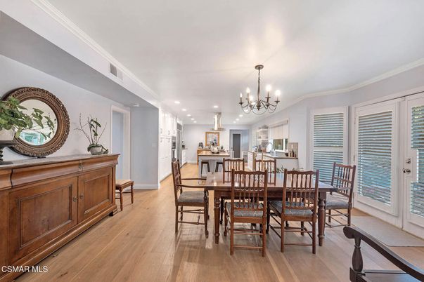 Chandelier, Dining room, Interior, Kitchen, Recessed Lighting, Wood Texture Flooring