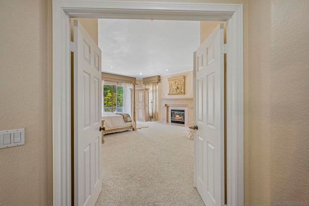 Fireplace, Interior, Recessed Lighting