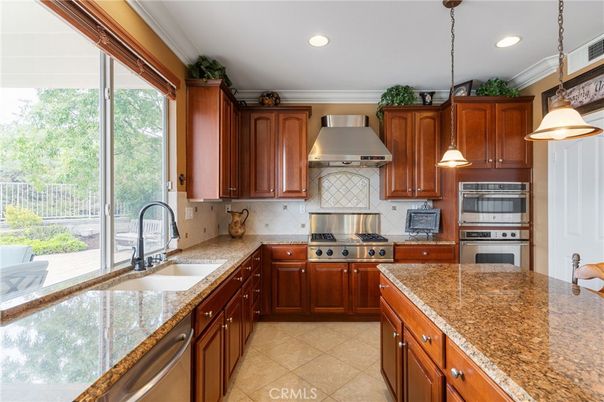 Interior, Kitchen, Pendant Lights, Recessed Lighting, Stainless Steel Appliances