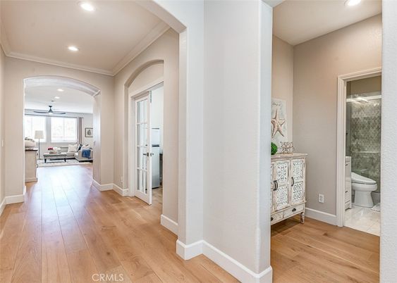 Bathroom, Interior, Recessed Lighting, Wood Texture Flooring
