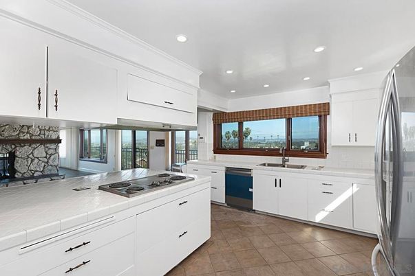 Interior, Kitchen, Recessed Lighting, Tile Countertops, Water