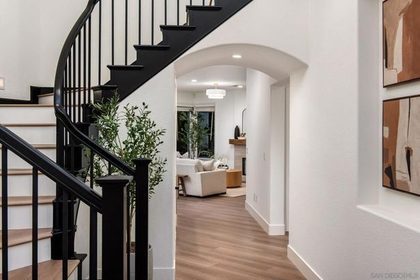 Interior, Living room, Pendant Lights, Recessed Lighting, Wood Texture Flooring